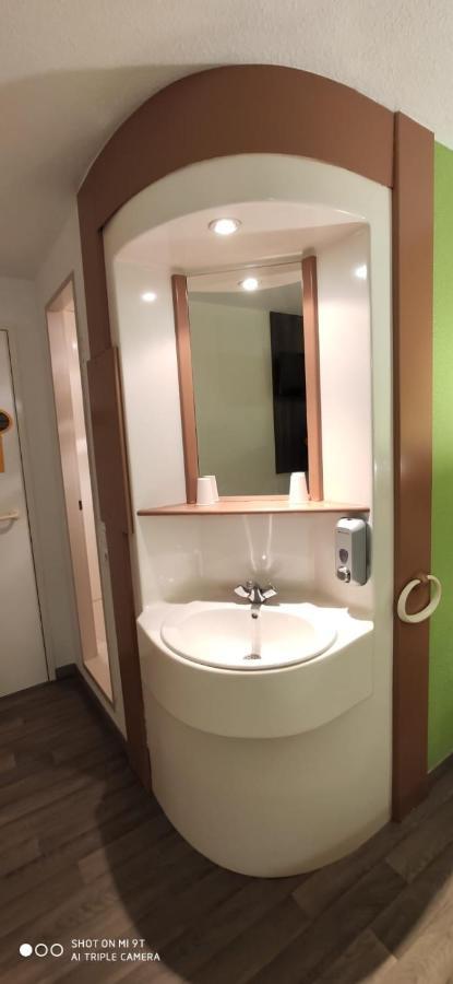 Glisy Hotel ภายนอก รูปภาพ